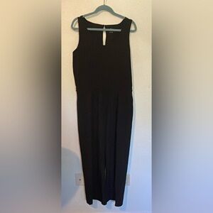 Women’s casual athleisure closet staple black jumpsuit size large